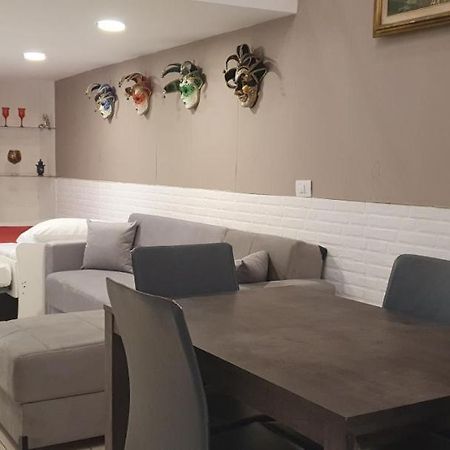 Olina Apartments Неаполь Экстерьер фото