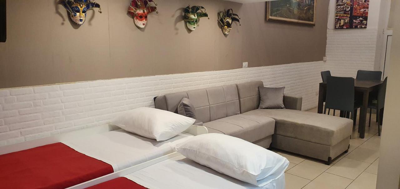 Olina Apartments Неаполь Экстерьер фото